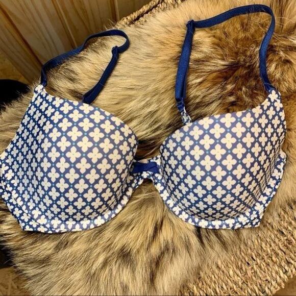 Victoria’s Secret Demi Buste Padded Bra 34C Floral Coquette Datenight Cute Daisy - Picture 5 of 6